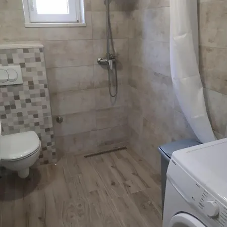 Diki 3* Макарска