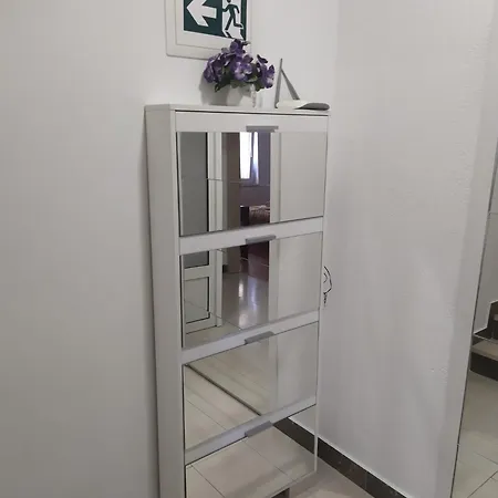 Diki Guest house