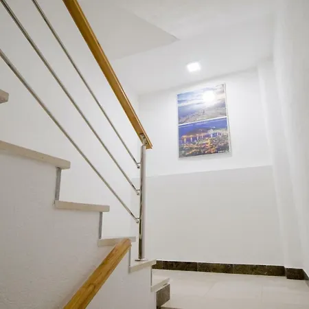 Diki 3* Макарска