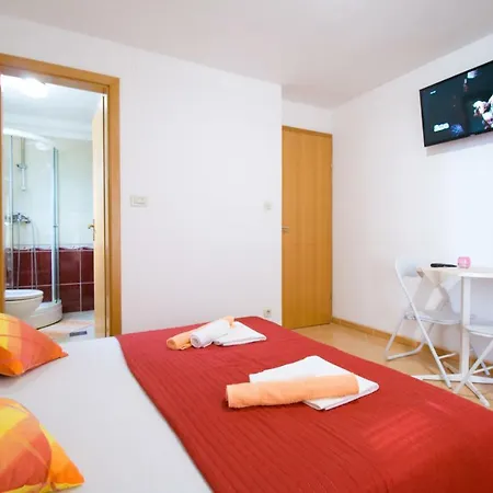 Diki Guest house *