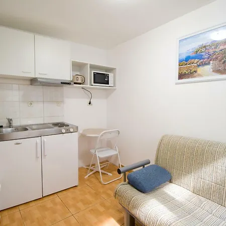 Diki Guest house
