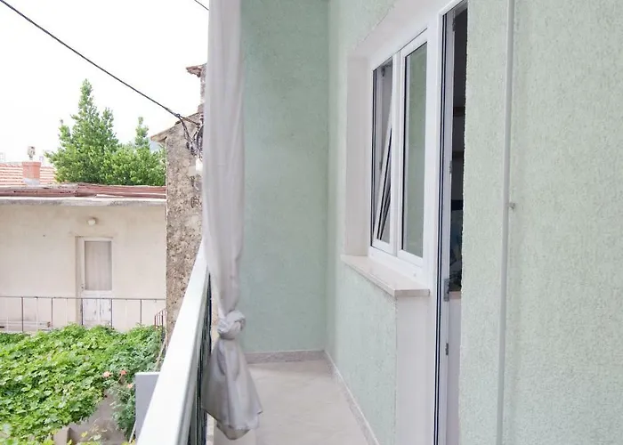 Gostinjska kuća Diki Makarska