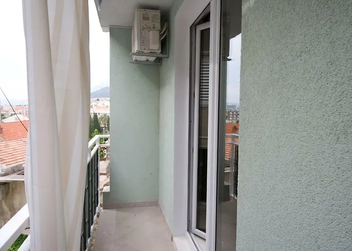 Gostinjska kuća Diki 3*