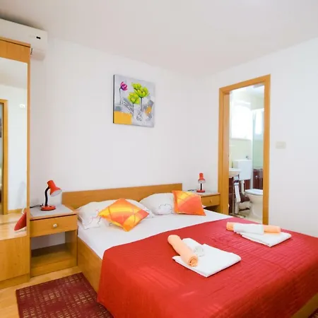 Diki ماكارسكا