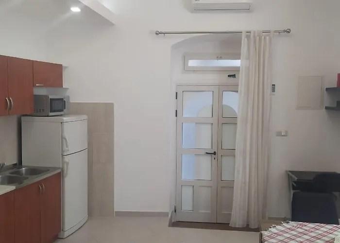 Diki Gasthuis Makarska